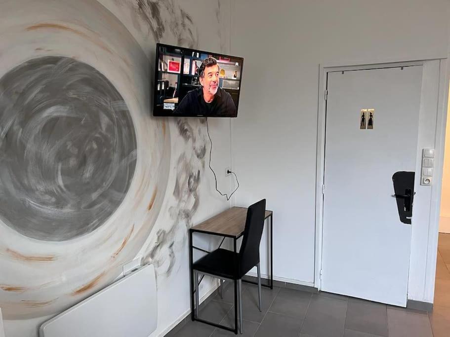 Appartement Idealement Situe Montereau-faut-Yonne Bagian luar foto
